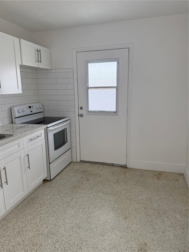 Photo - 55 W 7th St Unit 16