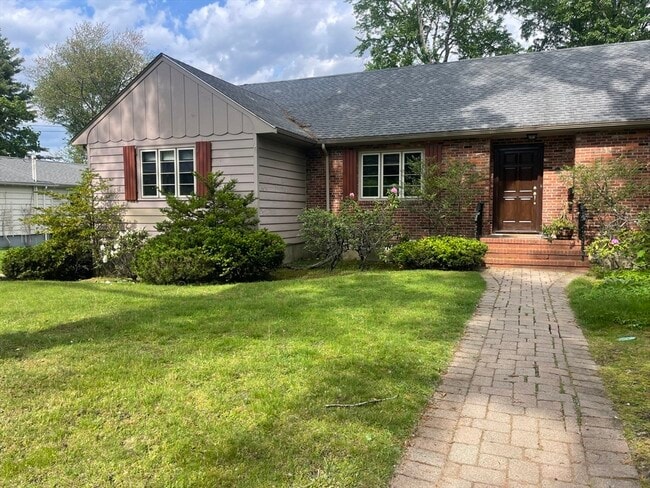 Photo - 150 Gordon Rd