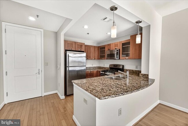 Photo - 5750 Bou Ave Unit 1106