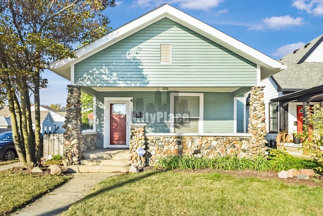 Photo - 1230 Villa Ave