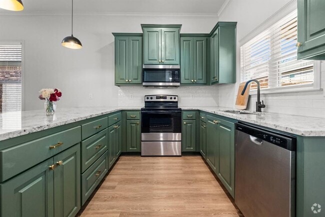 Building Photo - 3067 Royal Gdn Rd Rental