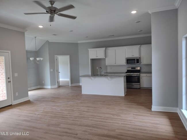 Photo - 599 Westfield Dr