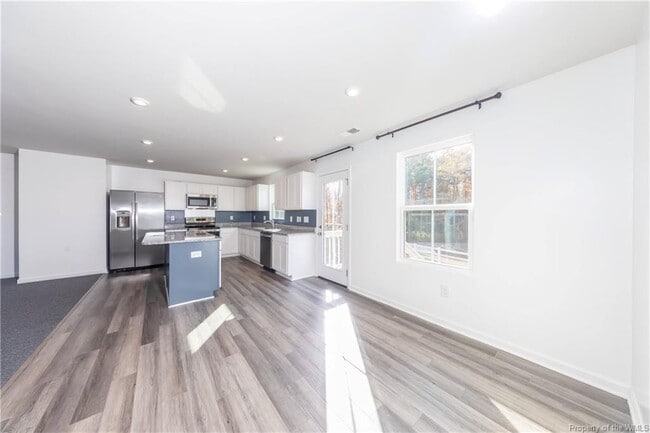 Photo - 116 Makayla Dr