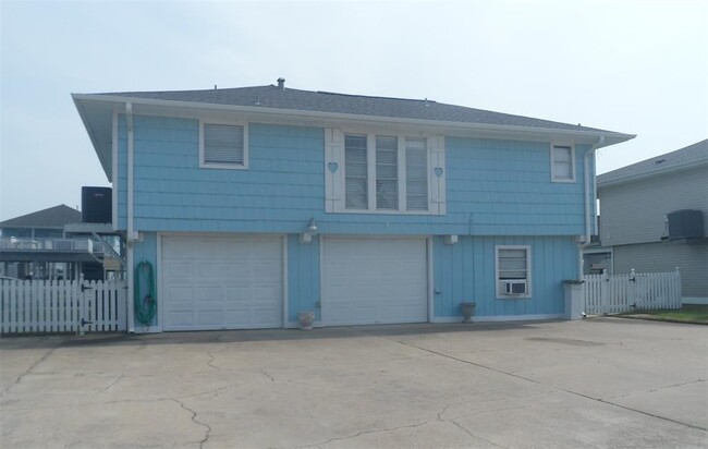 Photo - 1104 Redfish St House