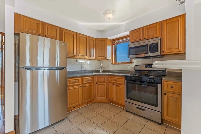 Photo - 60-63-63 60th Ln Unidad 3