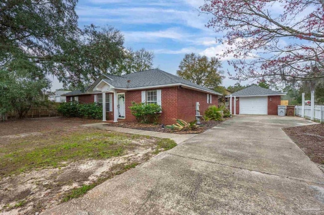 Photo - 3159 Hickory St