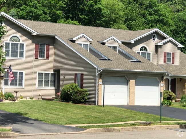 Building Photo - 470 Meadow Ln Rental
