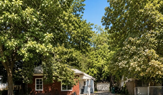 Photo - 2230 Jackson Ave