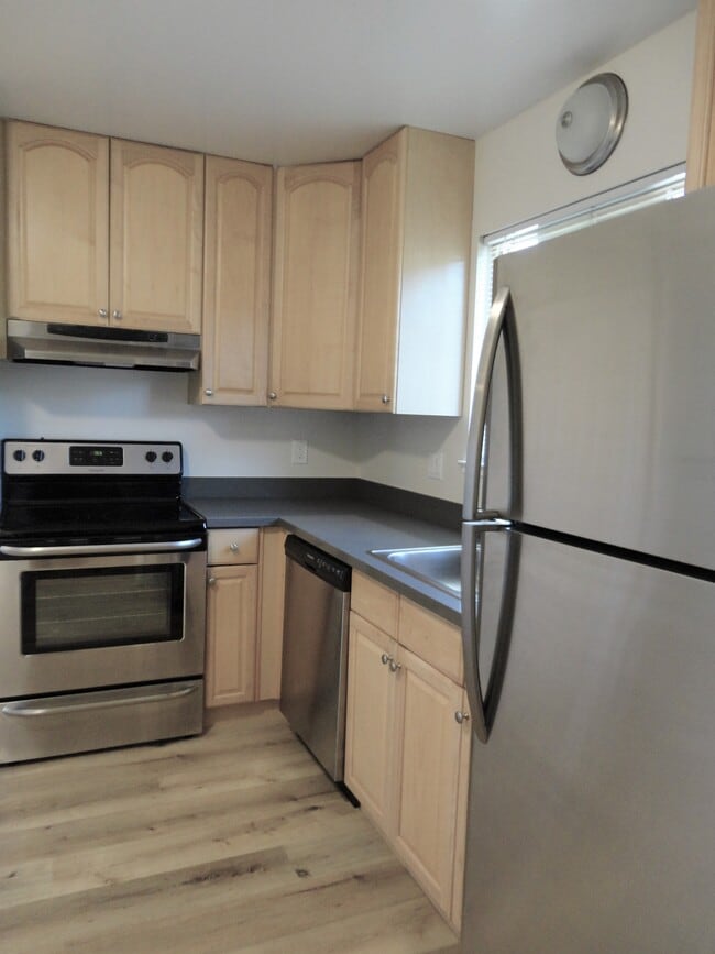 25 El Mirador Unit D