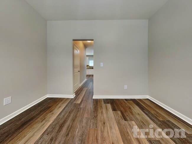 Photo - 4316 Traipse Path