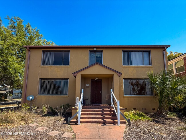 Building Photo - 1733 River Rd Unit 2