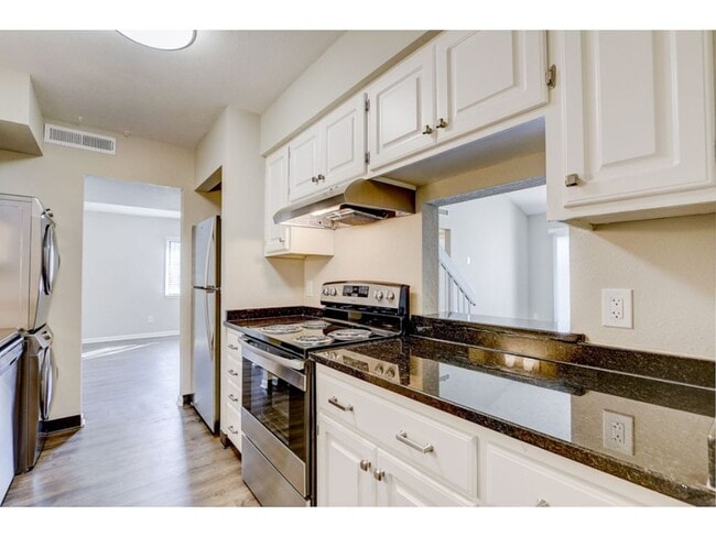 Photo - Lake Country Village Apartments