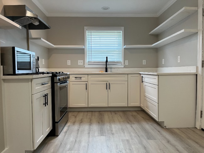 Photo - 2730 Eastway Dr