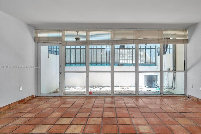 Photo - 2666 Tigertail Ave Unit 111