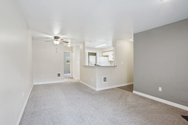 Photo - Stratford Apartments