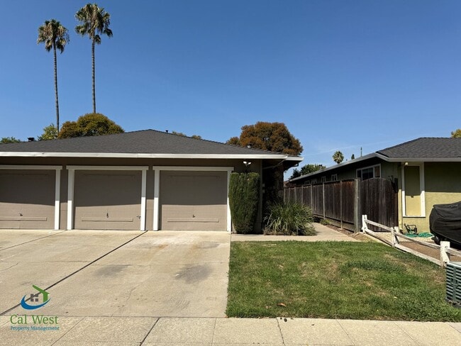Building Photo - 01167 - P - 5863/5865 Hillview Ave. - OWNE... Unit 5863 Rental