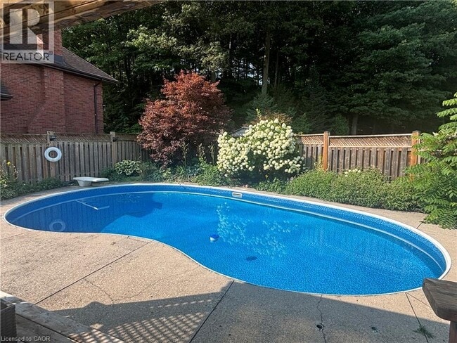 Photo - 4 Sunhaven Ct