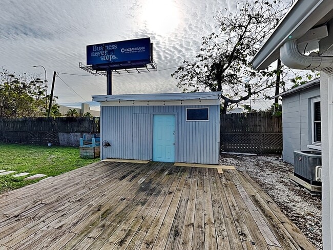 Photo - 1518 Pinewood Dr