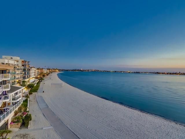 Photo - 3916 Riviera Dr