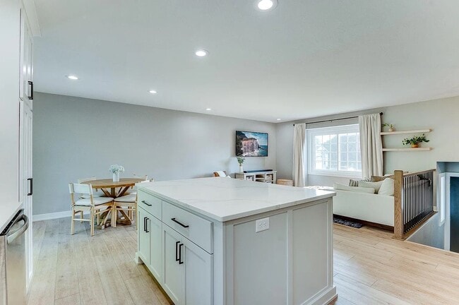 Photo - 13956 Brunswick Ave S