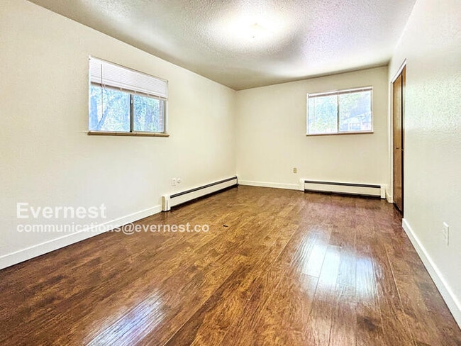 Photo - 1305 Burton Ct Unidad Apartment 2