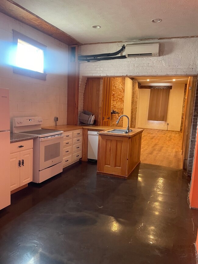Kitchen - 723 Grove St Unit Apt A