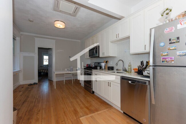 HOT ALLSTON 4 BED!!!!!! - HOT ALLSTON 4 BED!!!!!! Condo