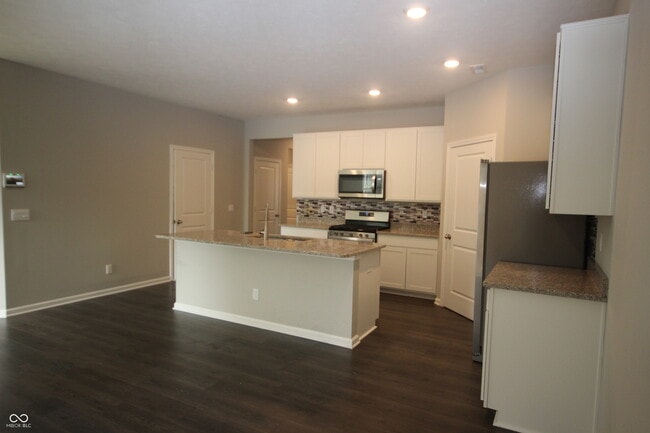 Photo - 10911 N Longbranch St