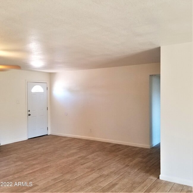 Photo - 2959 N 53rd Pkwy