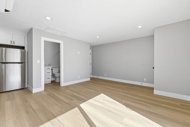 Photo - Donner Unit Donner  ADU