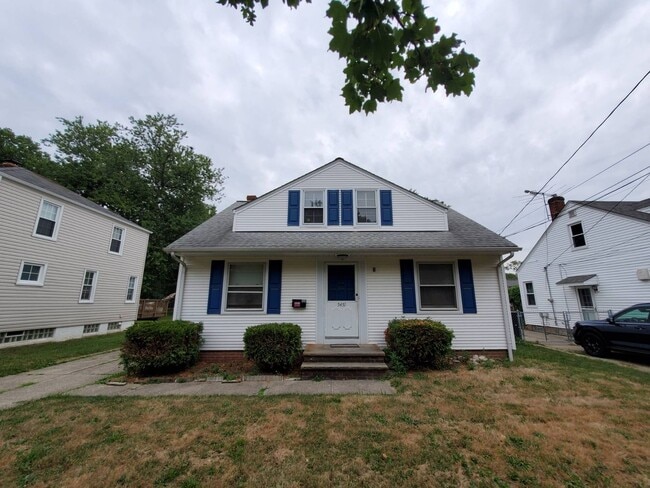 Photo - Charming 4-Bedroom Property in Prime Location