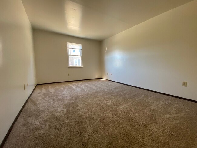 Photo - North Hills 2 BR Apartment! Perfect Location - Close to Parks, Schools & Entertainment! Unidad 315