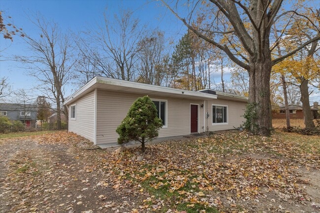 Photo - 671 W Clark Rd Unit 1