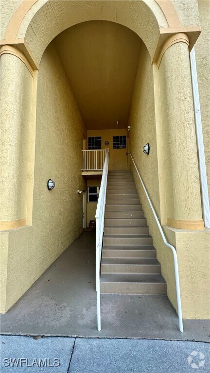 Building Photo - 4299 Bellasol Cir Unit 2621 Rental