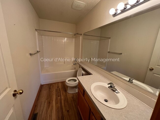 Photo - 2 bed townhouse in gated community w/ River access!