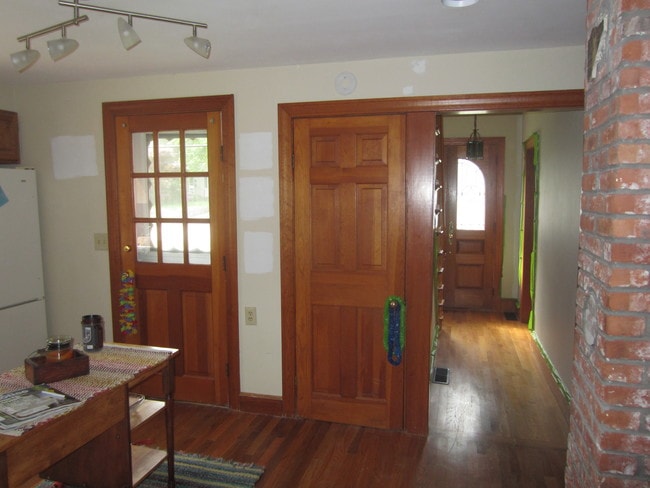 Photo - 117 Commonwealth Rd Unit House