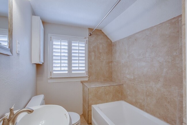 Photo - Pre Leasing for fall 2026! 4/2 in Heart of Lubbock!