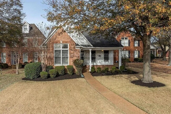 Photo - 7520 Crystal Lake Dr