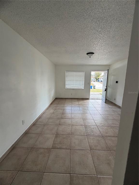 Photo - 943 S Char-Mil Ave