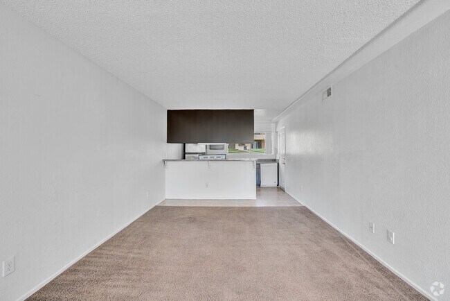 1BR, 1BA - 650SF - Living Room