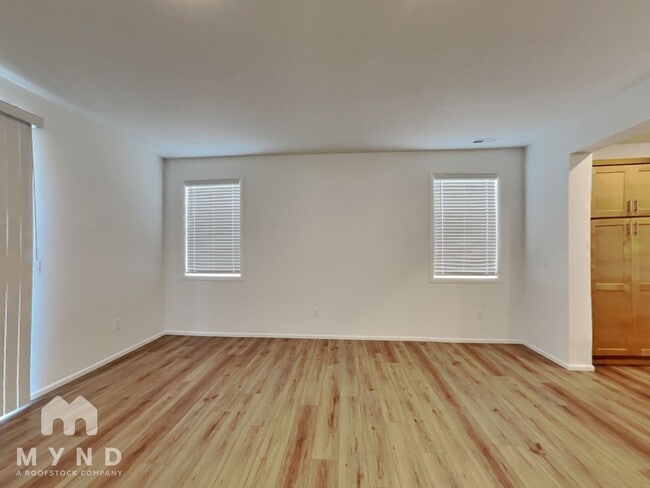 Photo - 13654 201 Ave SE