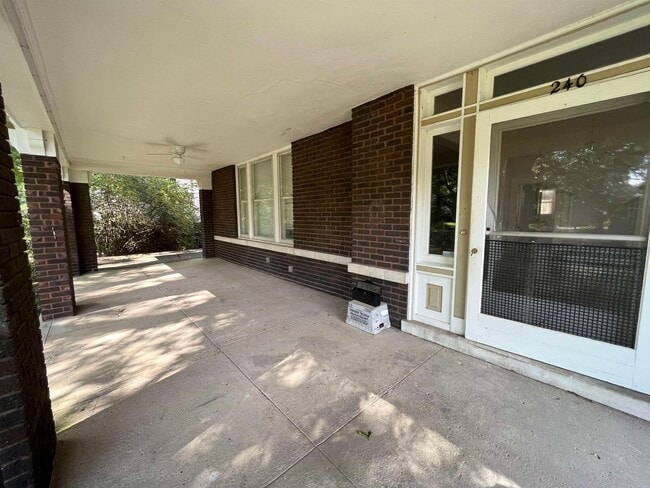 Photo - 240 S Belvedere Blvd