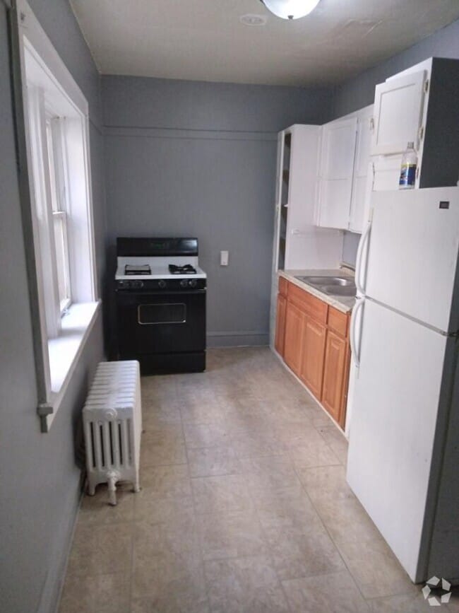 Building Photo - 3068 N 44th St Rental