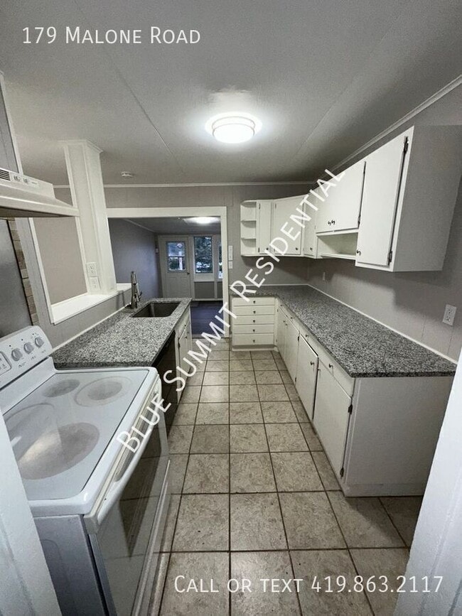 Photo - 179 Malone Rd