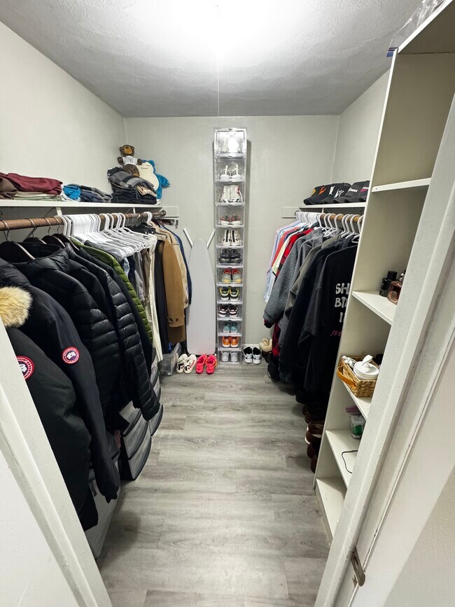 770 University Ave Unit 4