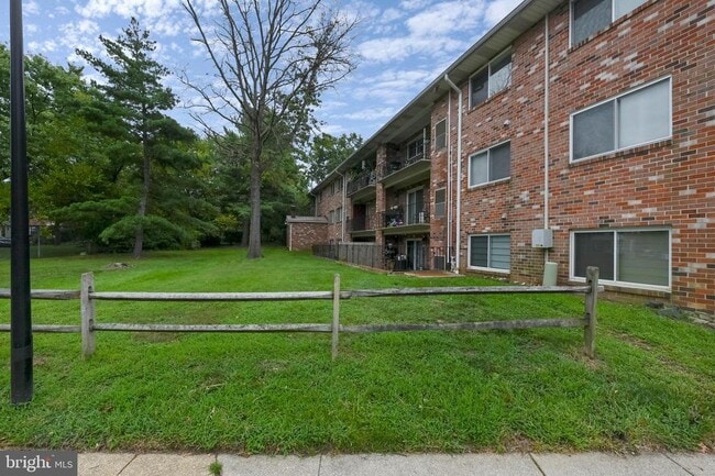 Photo - 203 Victor Pkwy Unit 203F