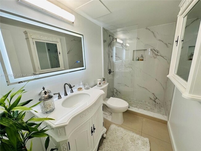 Photo - 301 Golden Isles Dr Unit 114