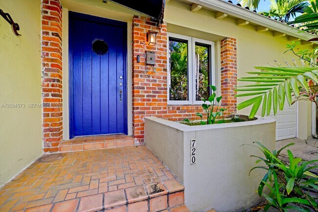 Photo - 720 NW 75th St