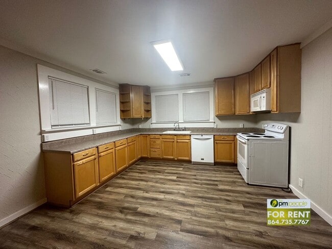 Photo - 2/2 in Great Location for Easley or Greenv...