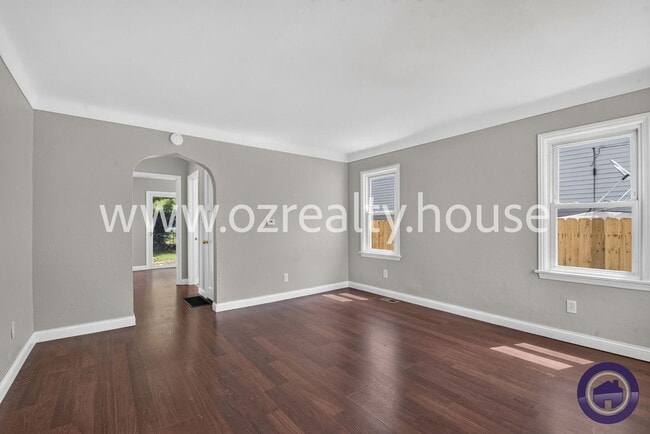Photo - 3434 Bellevue Rd